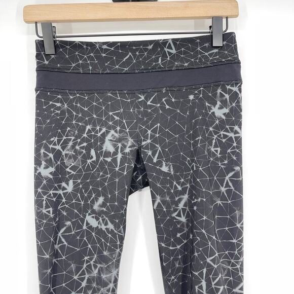 Lululemon Run: Inspire Crop II Full-On Luxtreme Star Crushed Coal Black Size 4 - Picture 7 of 12